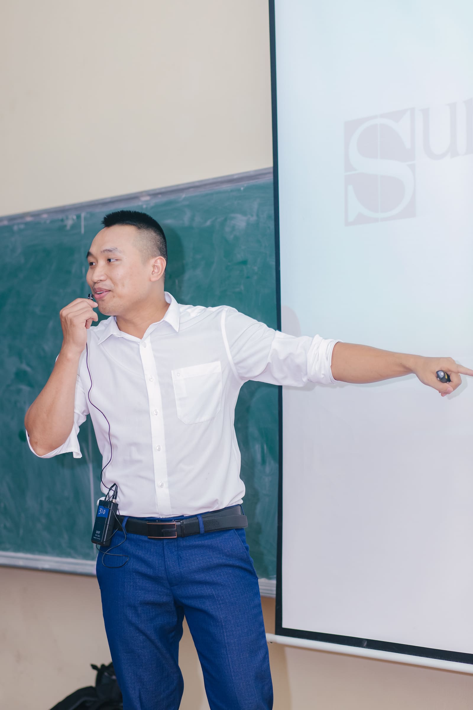 Đào tạo AI cho giảng viên, giáo viên: Công cụ mới cho lớp học hiện đại